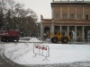 operazioni di sgombero neve in piazza Martiri del 7 Luglio