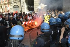 25 aprile di scontri a Reggio